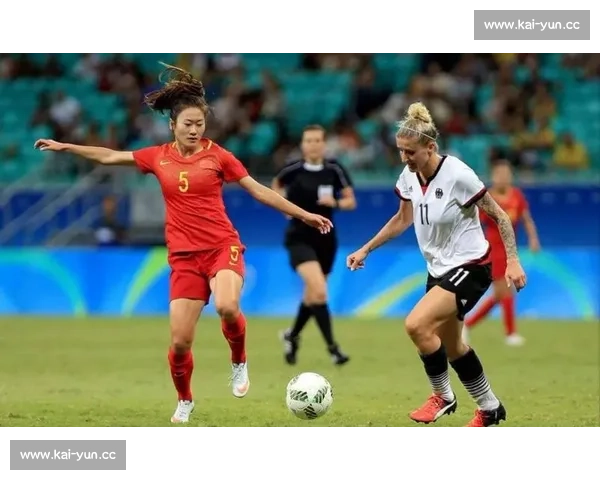 心跳加速!女足决赛直播,跌宕起伏,不到最后一刻绝不放弃!